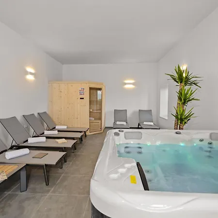 Nene - Luxus Und By Interhome Benazici