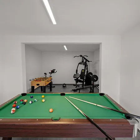 Ferienhaus Nene - Luxus Und By Interhome